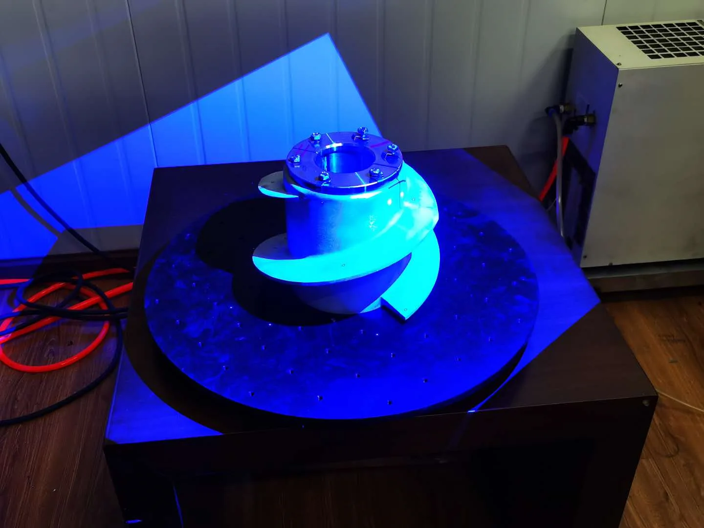 Optical inspection of a pump impeller